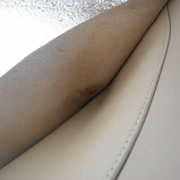 Vintage Coach Sutton Zip Bag 9814 NWOT, in Bone - Picture 6 of 11